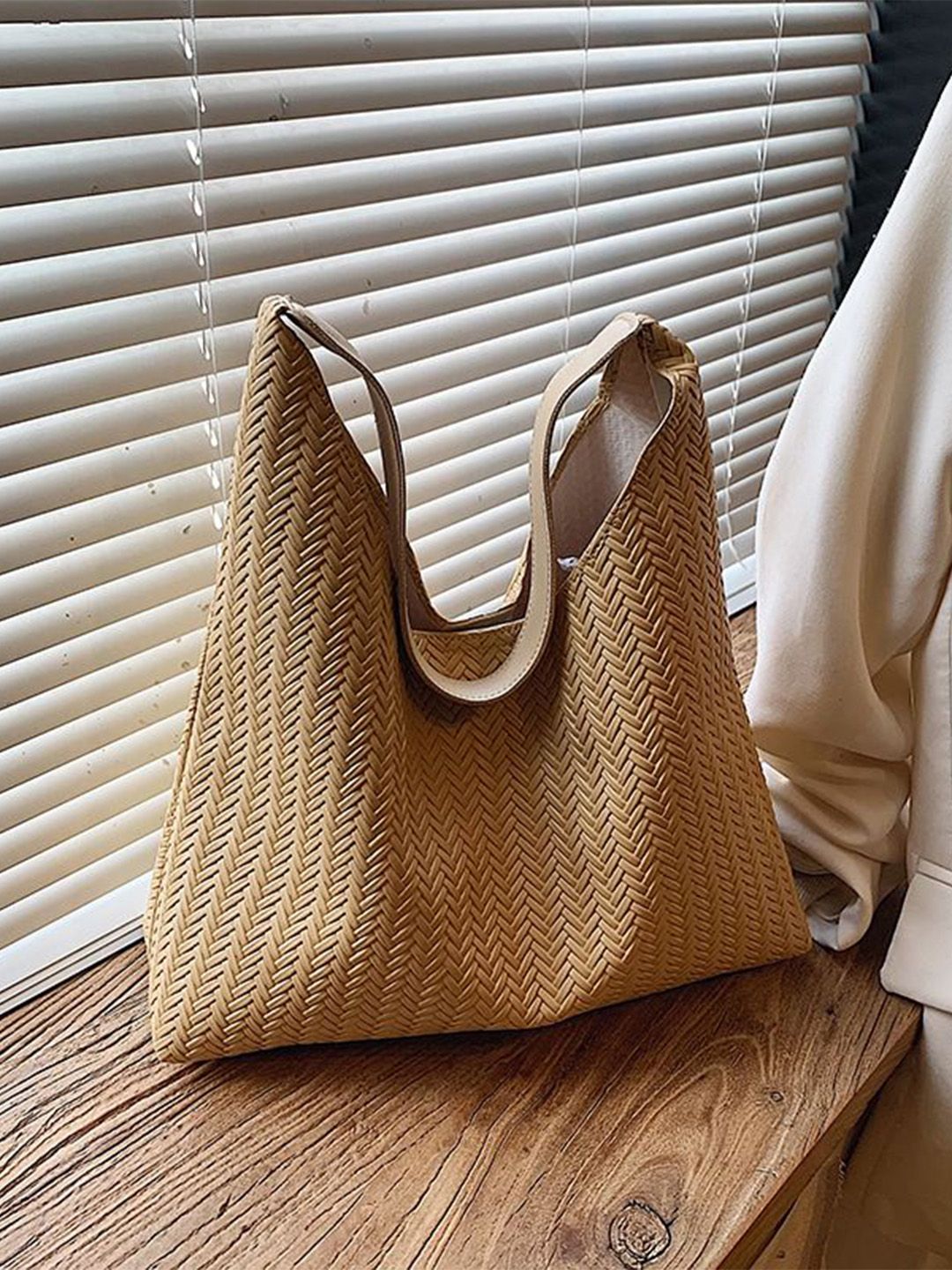 StyleCast x Revolte PU Oversized Shopper Tote Bag-picture-34