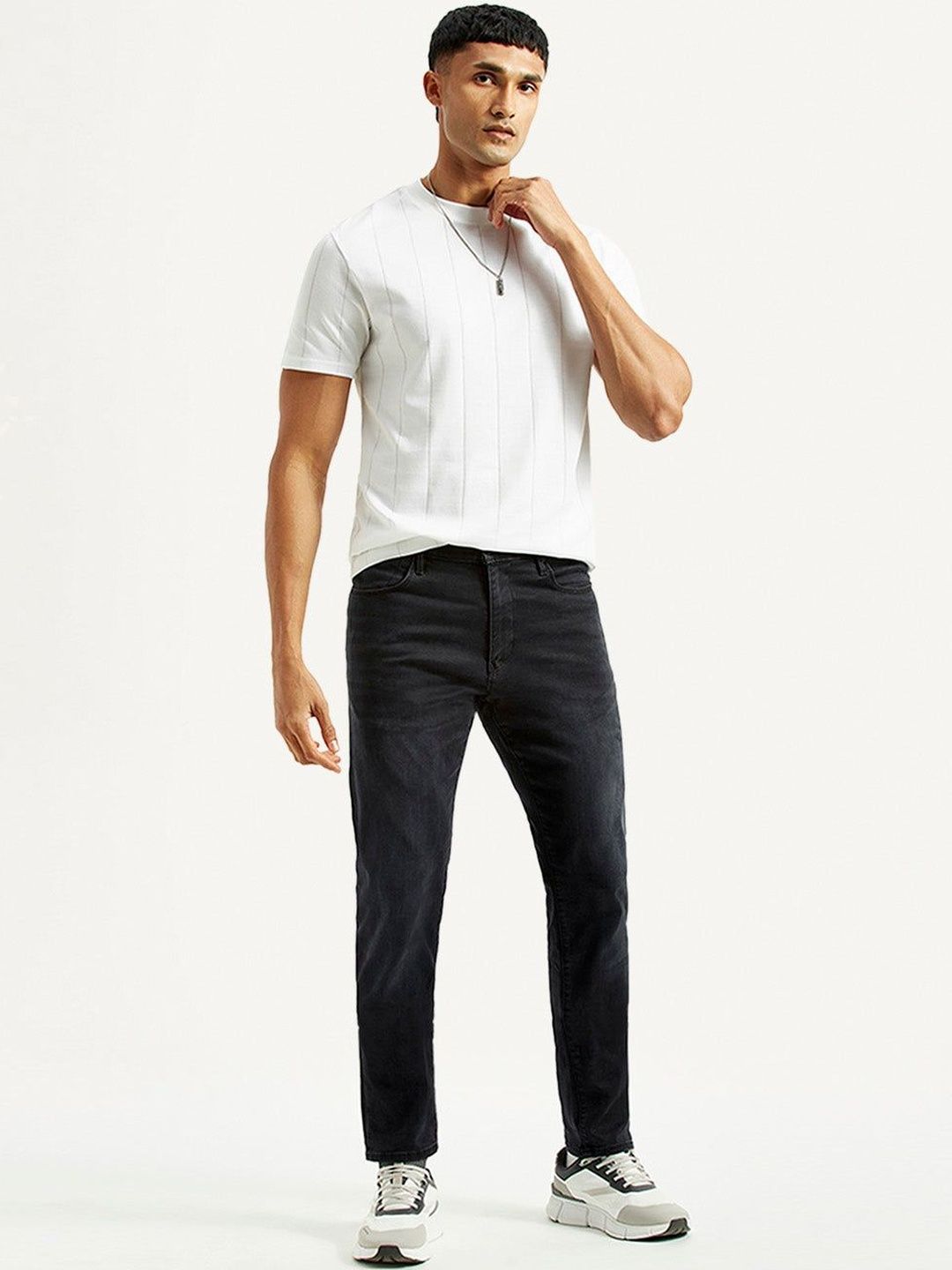 Levis Men Classic Tapered Fit Mid-Rise Light Fade Stretchable Jeans-picture-30