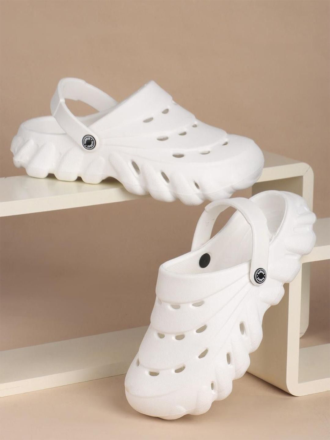 glitchez Men Self Design Casual Clogs-picture-11