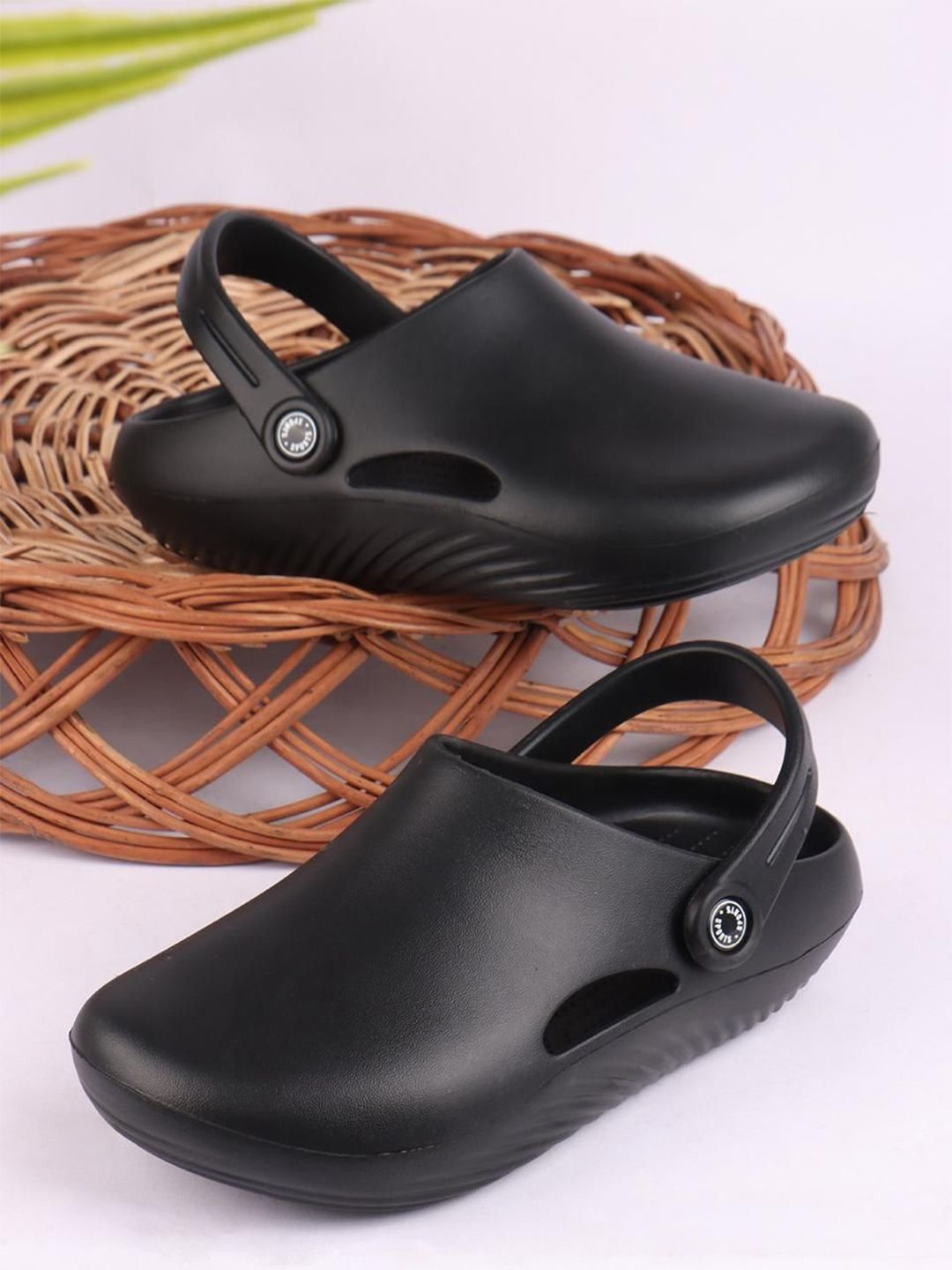 glitchez Men Solid EVA Clogs-picture-35