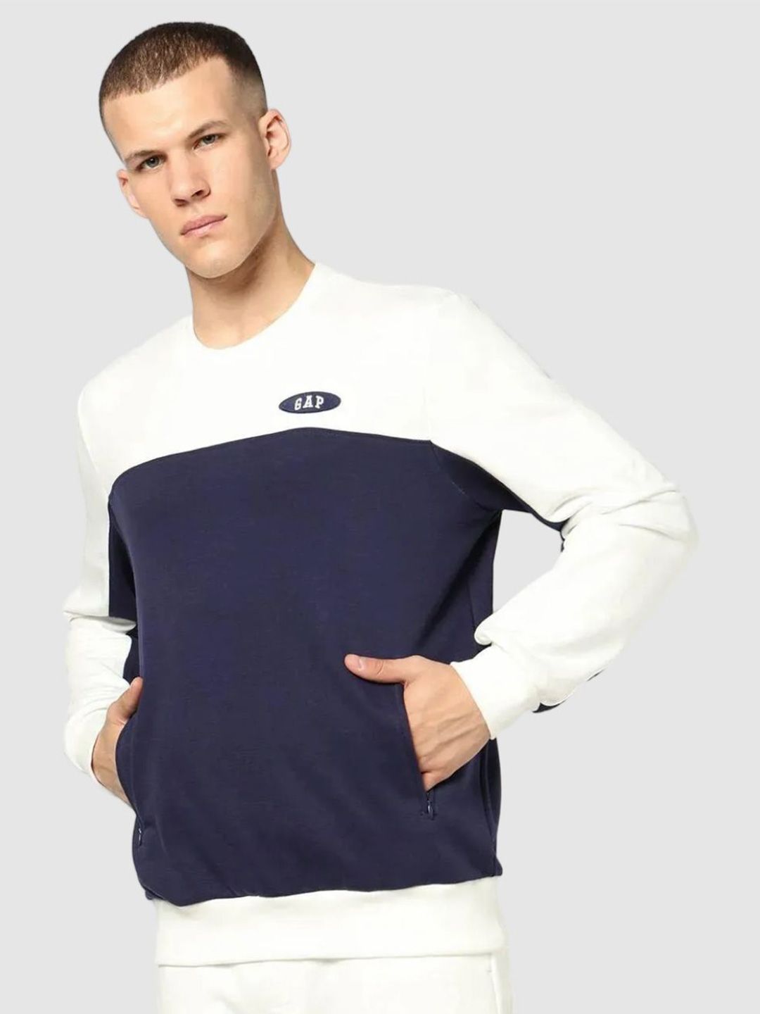GAP Colorblocked Crew Neck Sweatshirt-picture-43