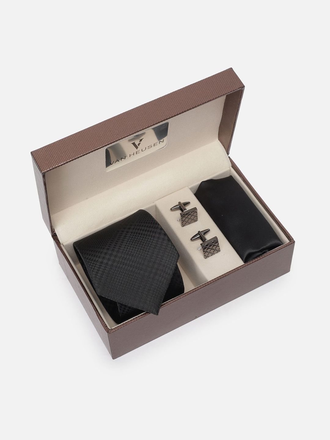 Van Heusen Men Accessory Gift Set of Tie, Cufflinks, Pocket Square-picture-53