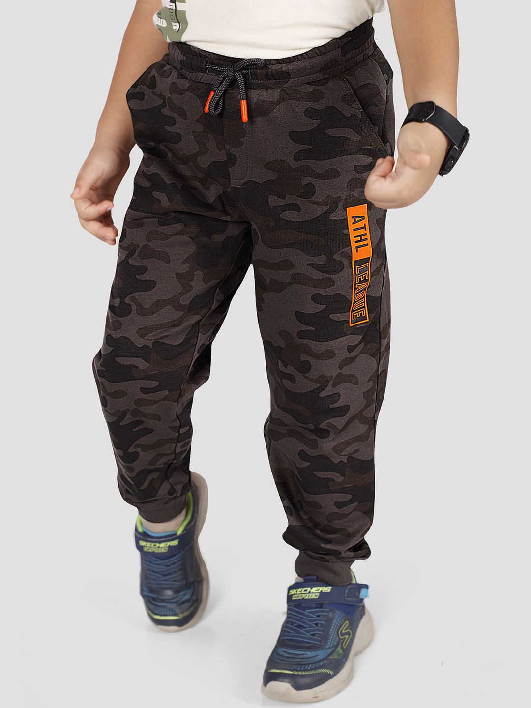 TRESNOVA Boys Camouflage Printed Cotton Mid-Rise Trousers-image-4