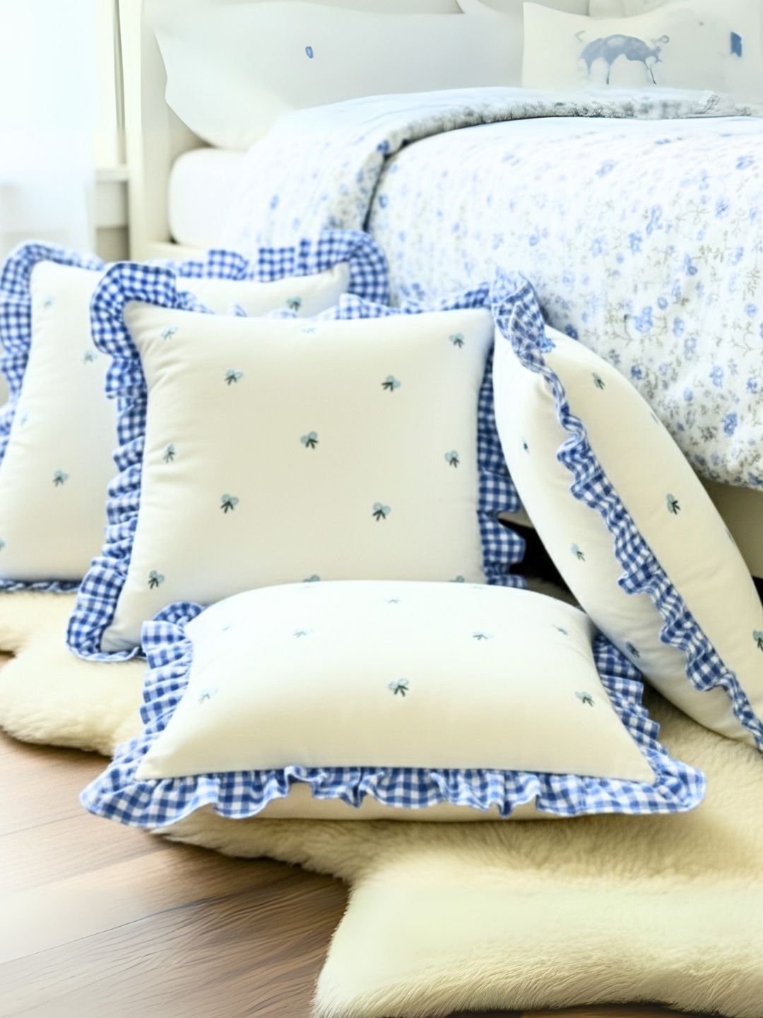 SLEEPY THREADS White & Blue Set of 4 Floral Square Cushion Covers-image-46