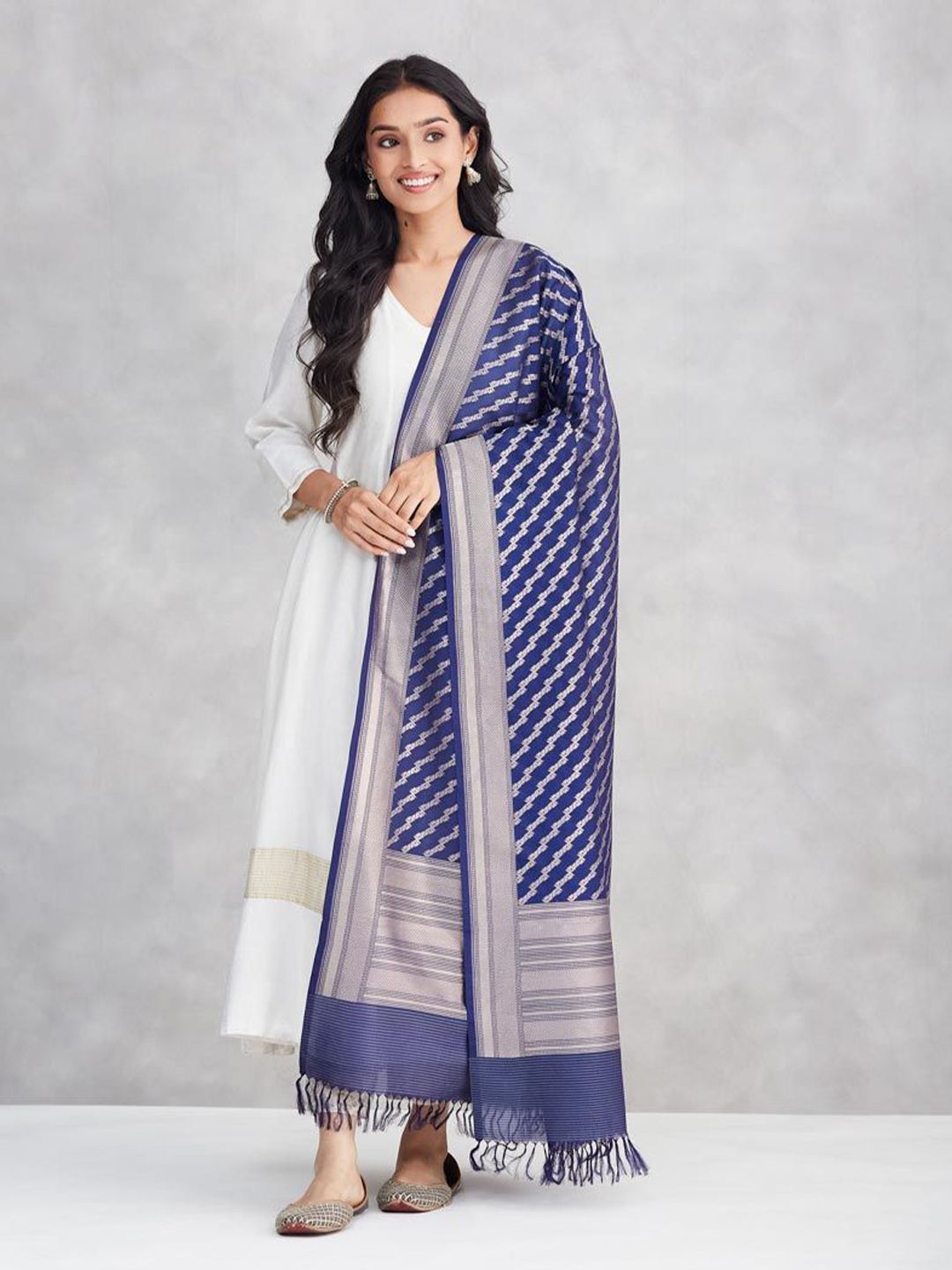 Fabindia Geometric Woven Design Tasselled Border Banarasi Dupatta-picture-10