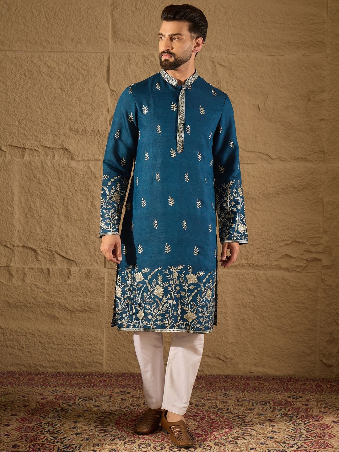 House of Pataudi Floral Embroidered Thread Work Chanderi Silk Kurta With Trousers-picture-31