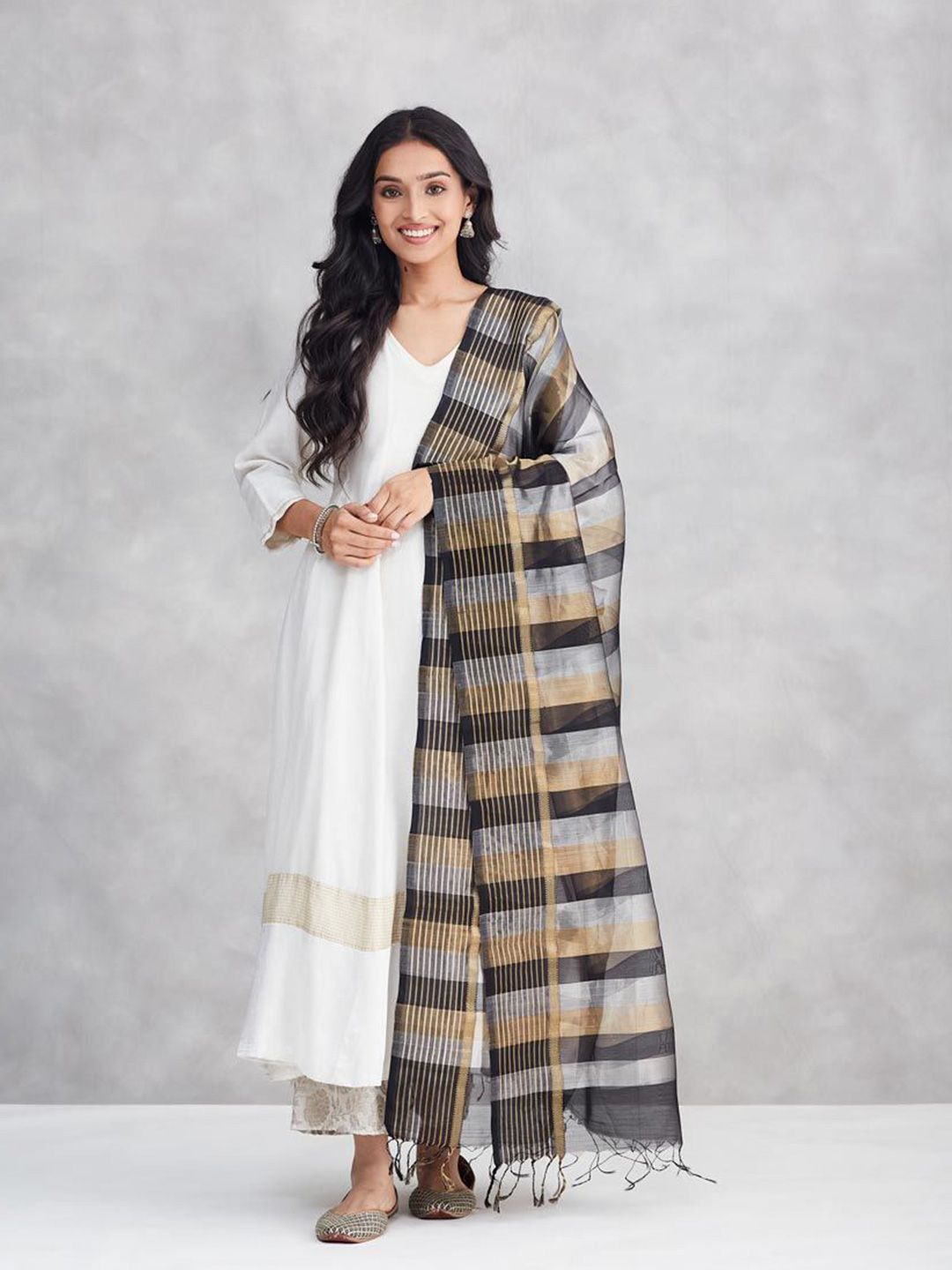 Fabindia Striped Tasselled Border Cotton Silk Maheshwari Dupatta-picture-16