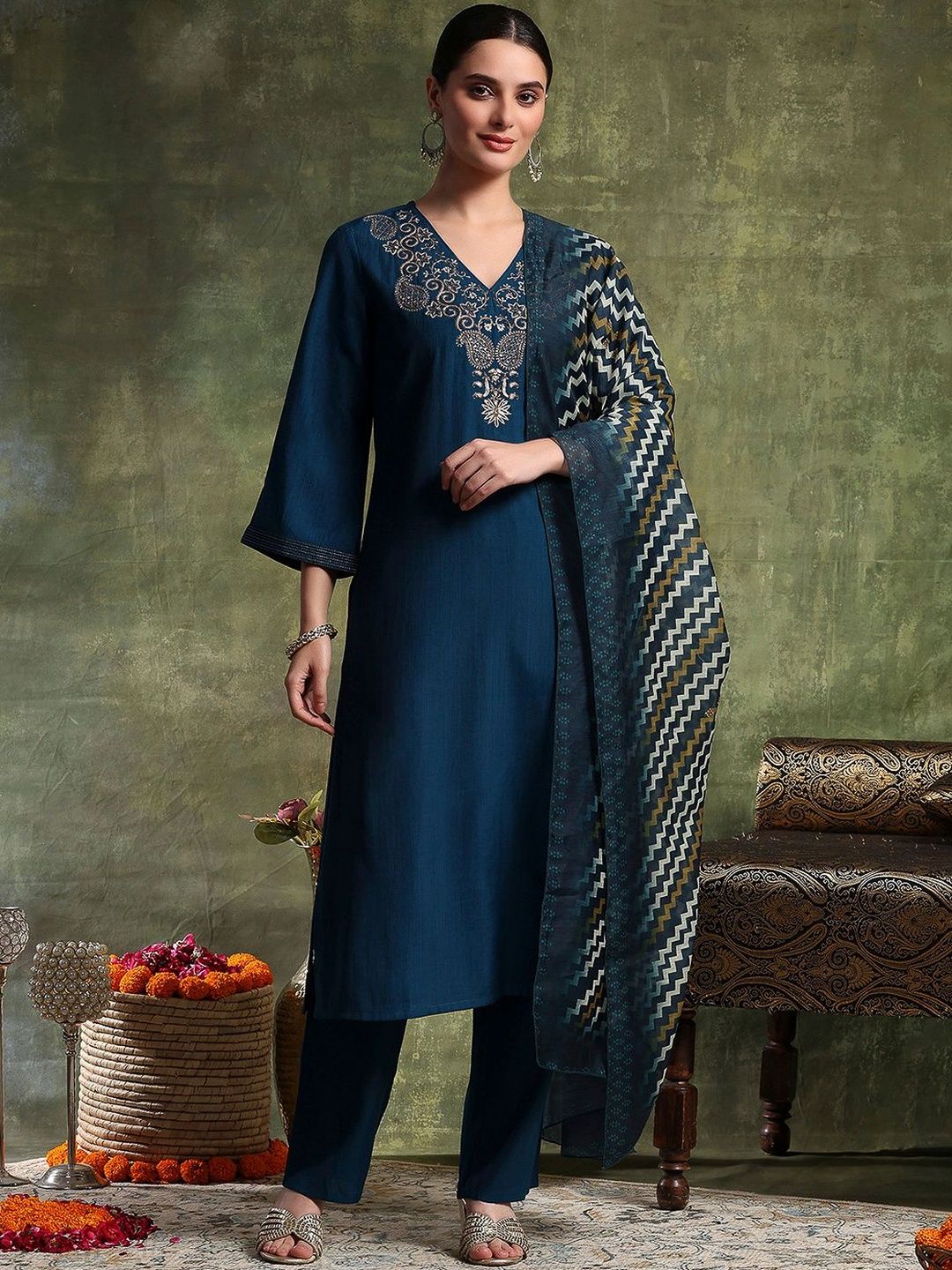 Nayam By Lakshita Women Ethnic Motifs Embroidered Kurta with Trousers & Dupatta-picture-10