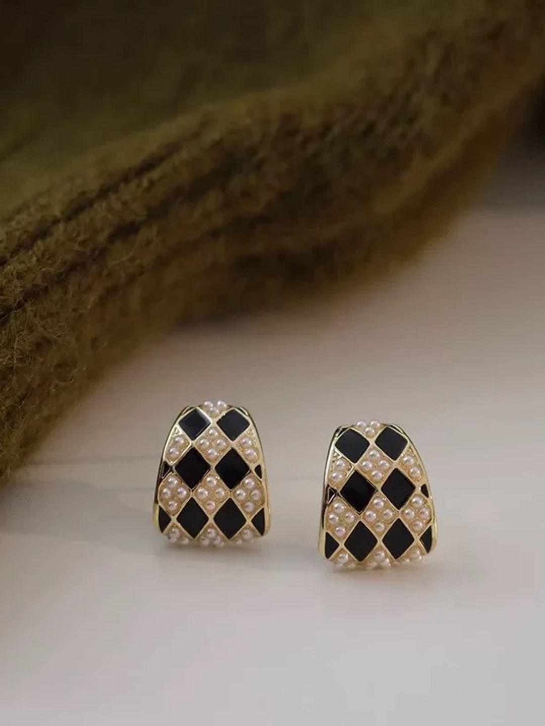 FIMBUL Gold-Plated Pearls Studded Contemporary Shaped Enamelled Studs-picture-26