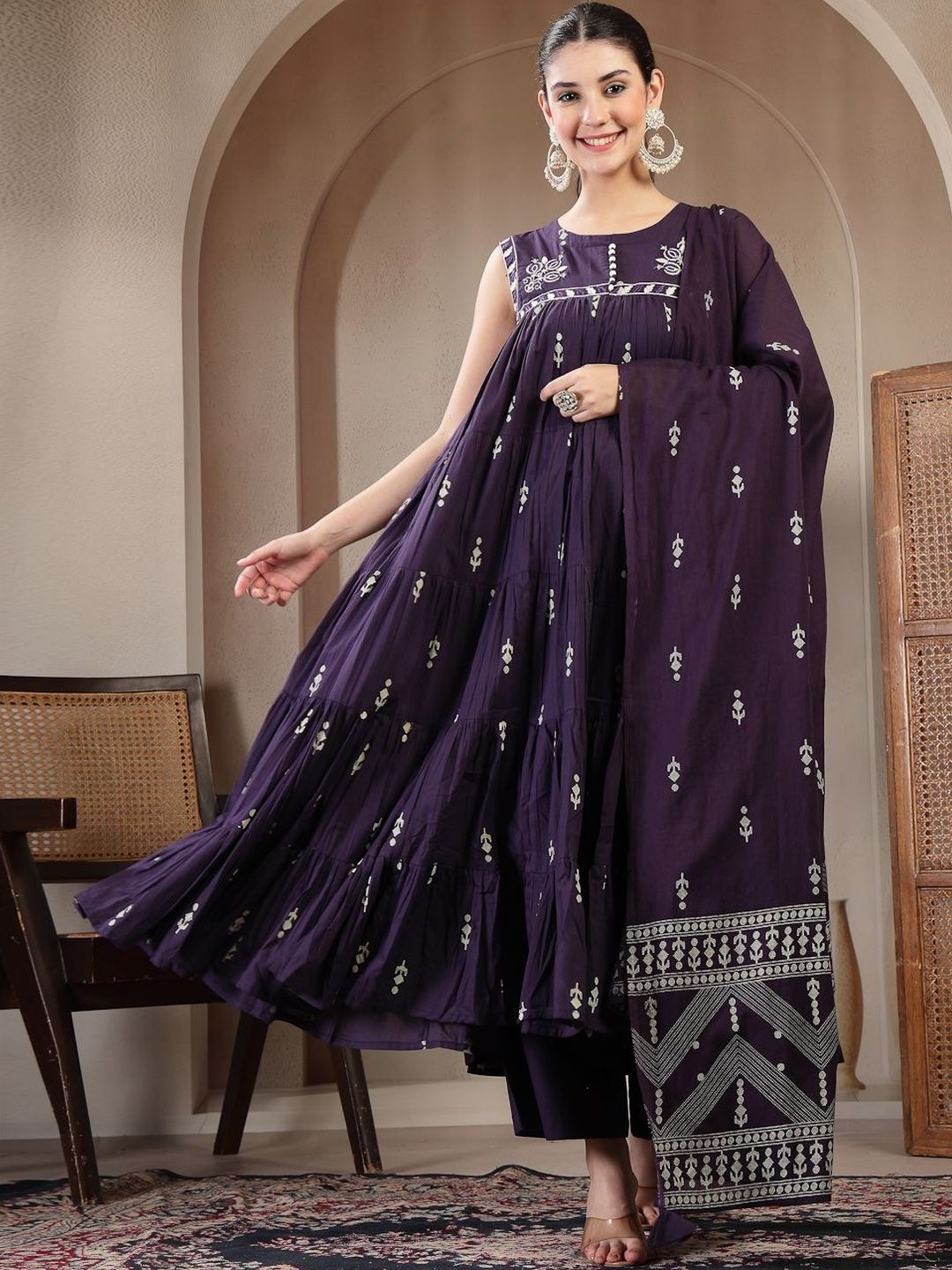 KIMAYRA Ethnic Motifs Embroidered Tiered Thread Work Pure Cotton Kurta Set-picture-44
