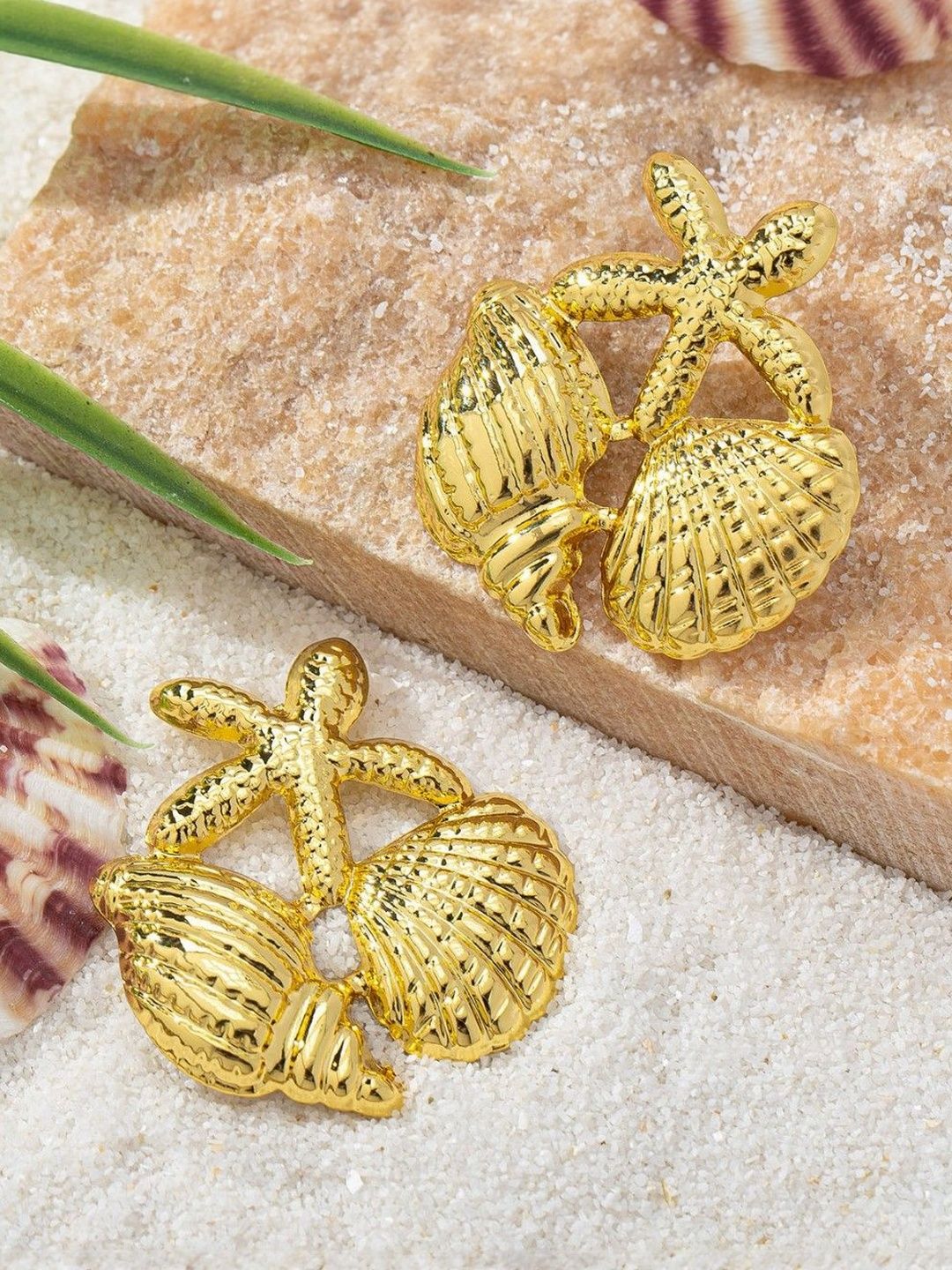 DressBerry Quirky Studs Earrings-picture-15