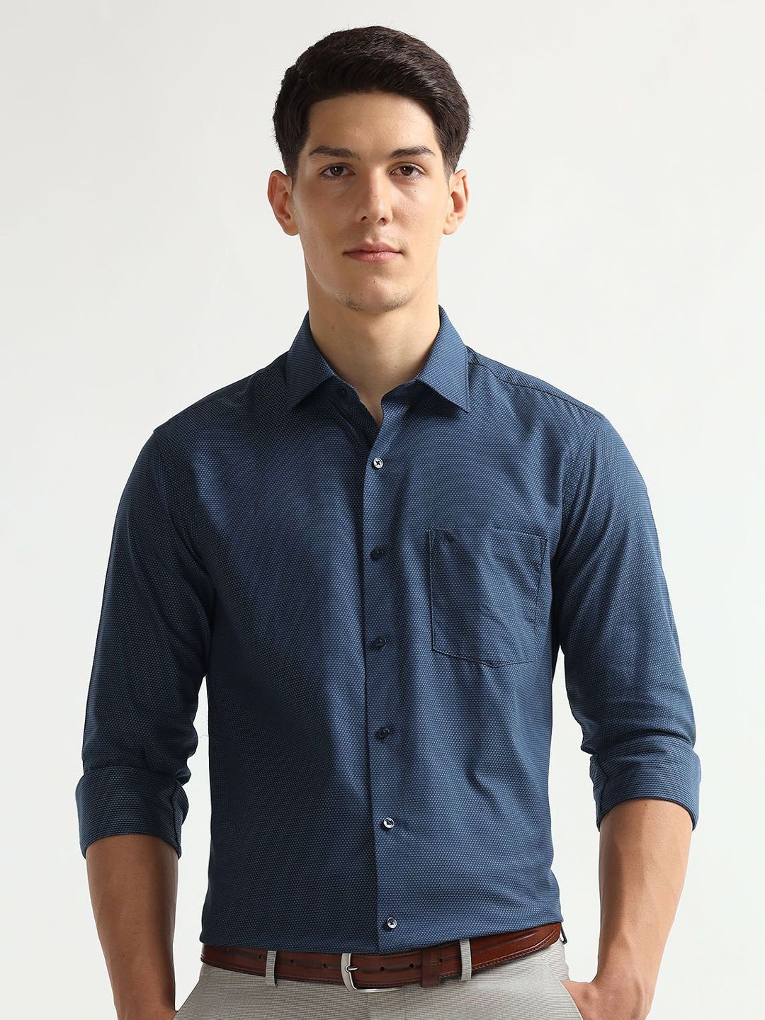 Arrow Men Slim Fit Textured Spread Collar Pure Cotton Manhattan Originals Formal Shirt-picture-13