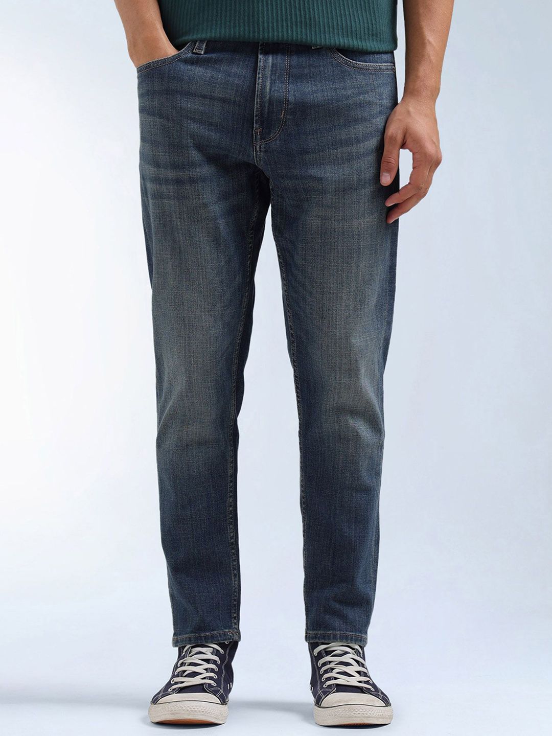 Flying Machine Men Relaxed Fit Mid-Rise Light Fade Stretchable Jeans-picture-20