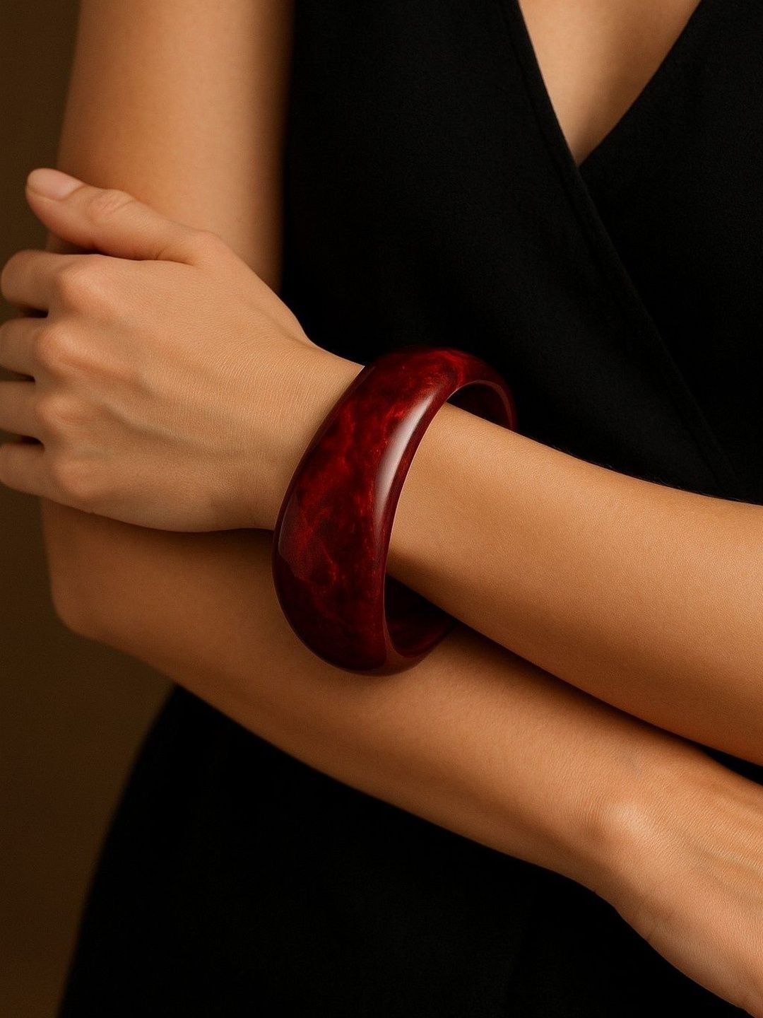 ATIBELLE Women Set Of 3 Round-Shaped Resin Bangles