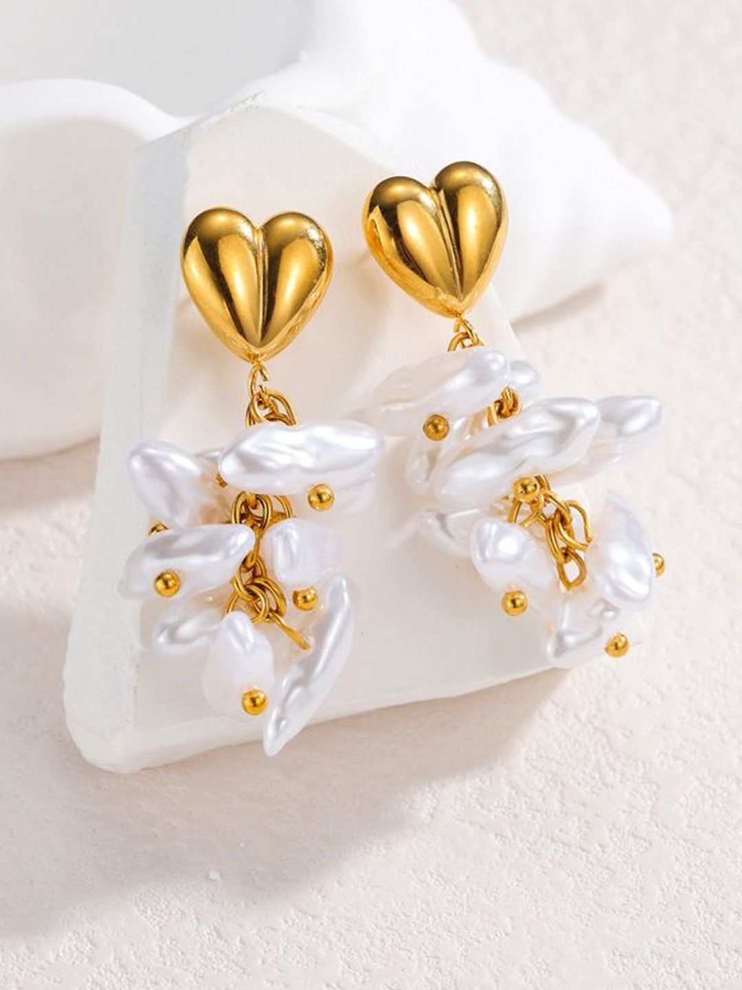 DressBerry Gold Anti Tarnish Heart Shaped Drop Earrings-picture-16