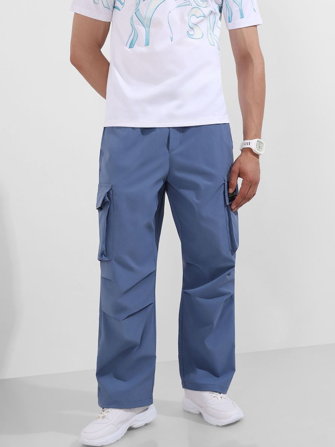 The Indian Garage Co Men Textured Cargos Trousers-picture-22