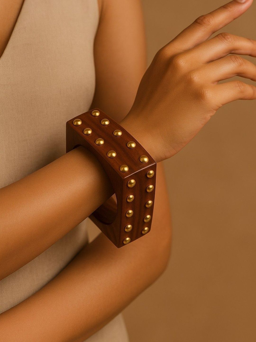 ATIBELLE Set Of 2 Gold-Plated Stone Studded Square Textured Bangles