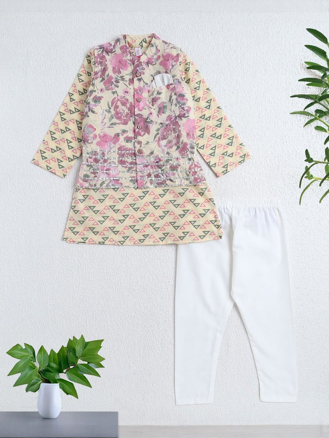 The Magic Wand Boys Floral Printed Cotton Kurta with Pyjamas-picture-35