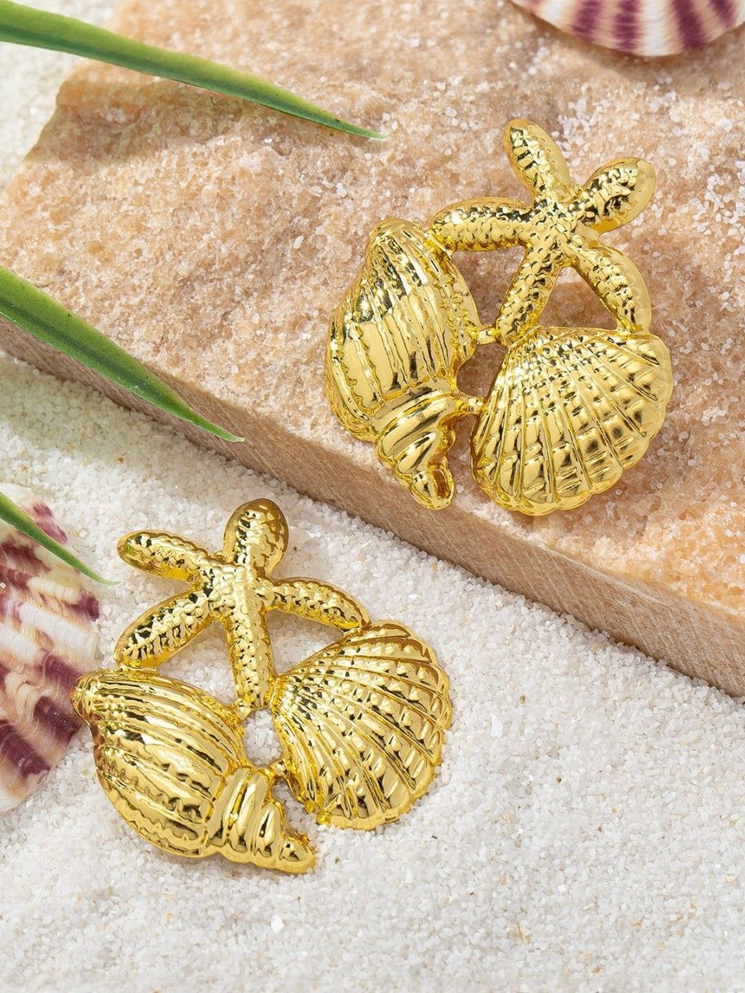 DIVASTRI Animal Shaped Studs Earrings-picture-37