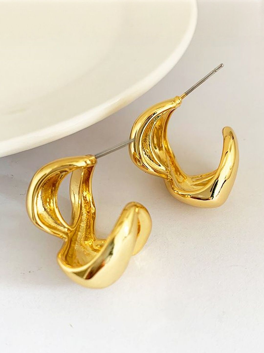 DressBerry Geometric Half Hoop Earrings-picture-24