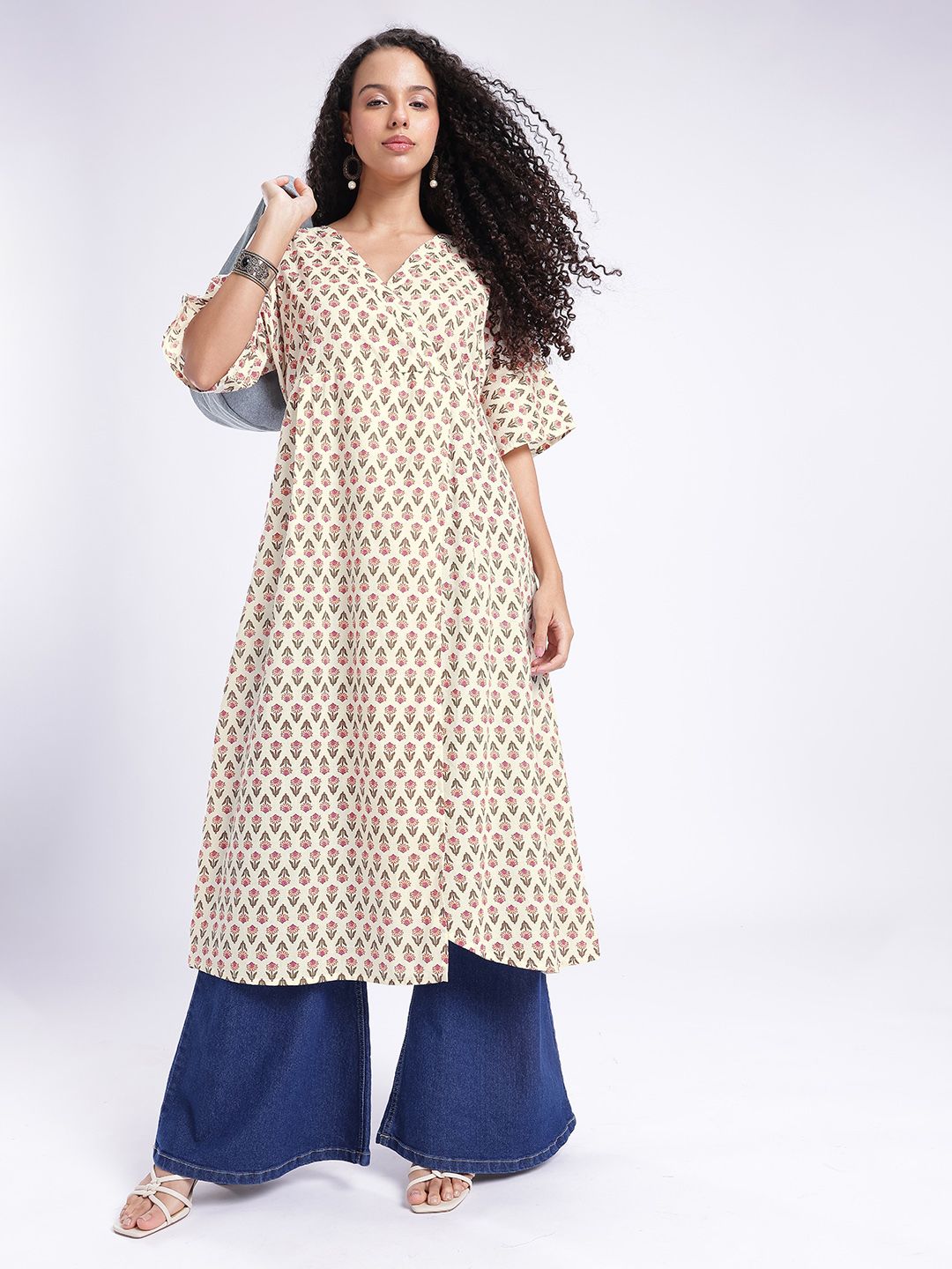 fusion by glitchez Indie Floral Printed Flared Sleeves Kurta-picture-25