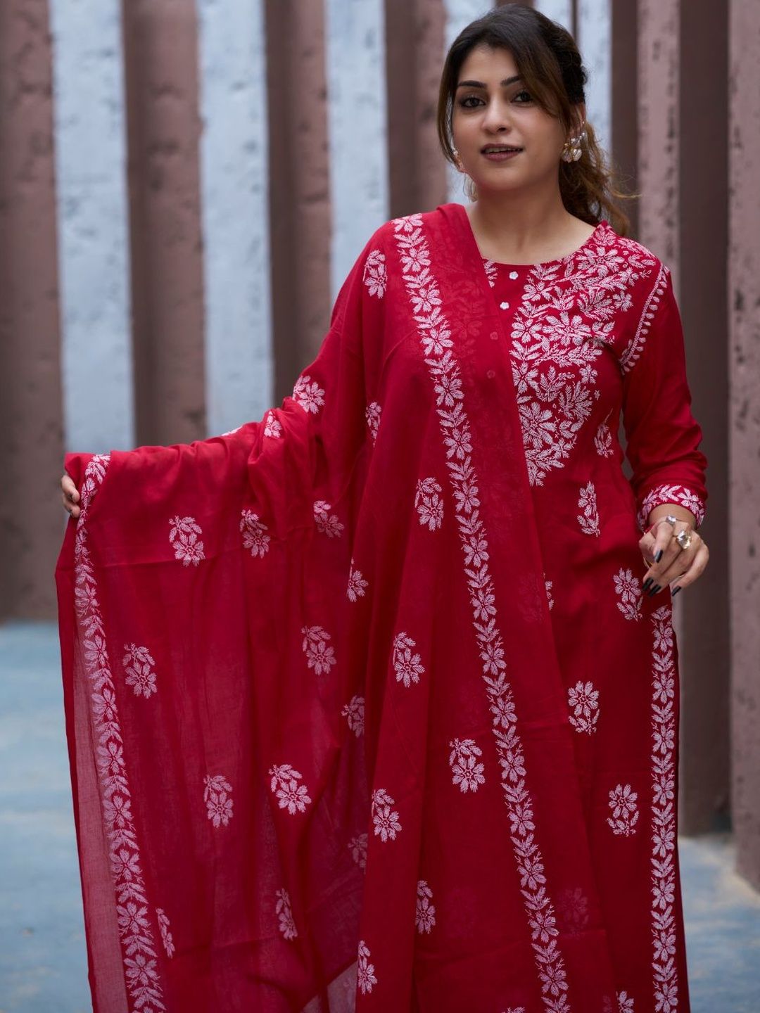 YASH GALLERY Women Floral Embroidered Kurta with Trousers & Dupatta-picture-21