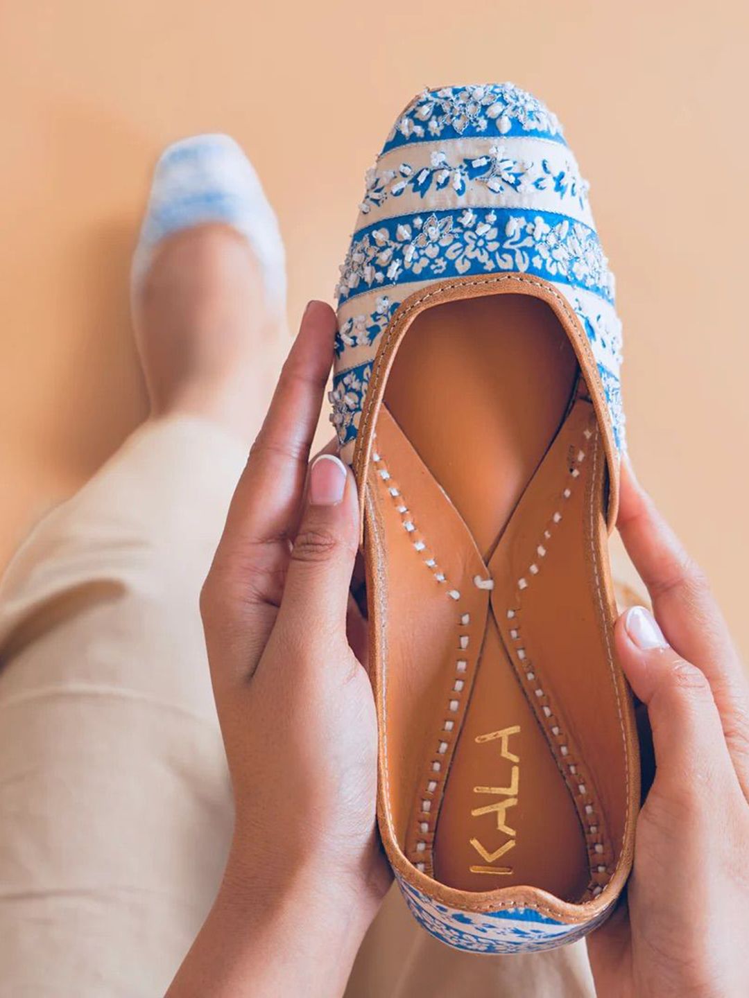 Kala India Blue Bliss Women Printed Round Toe Slip On Mojaris Flats-picture-33