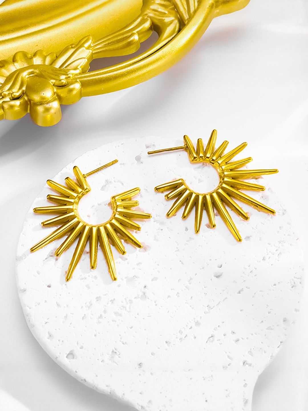 DressBerry Stainless Steel 18K Gold-Plated Geometric Anti Tarnish Half Hoop Earrings-picture-14