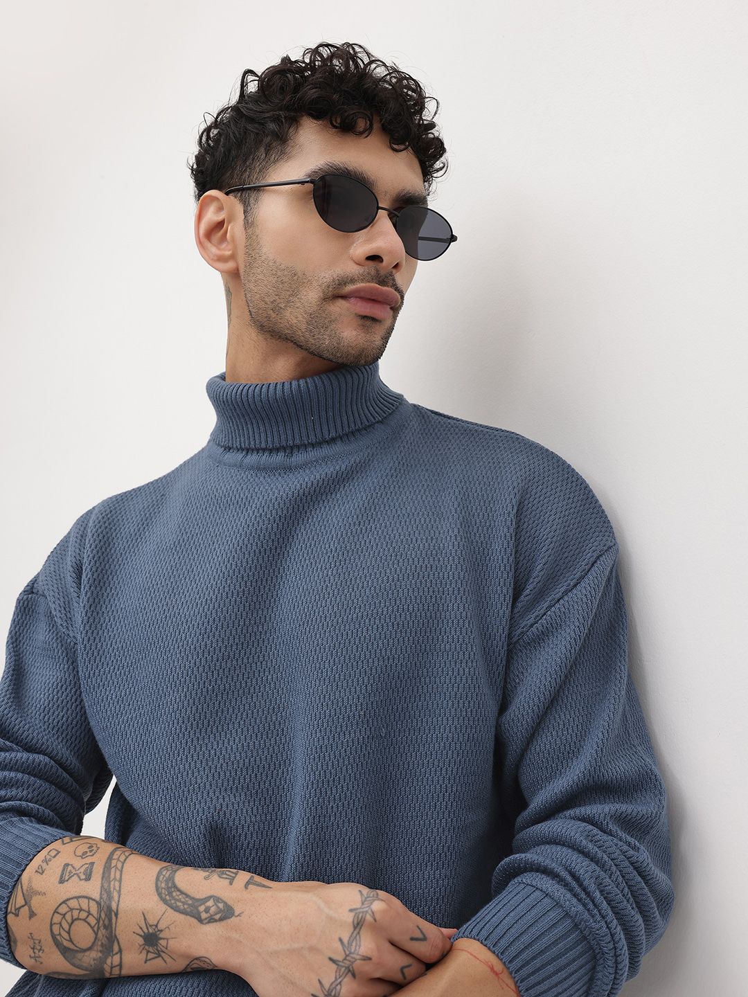 The Roadster Life Co. Self Design Drop-Shoulder Sleeves Turtle Neck Pullover-picture-25