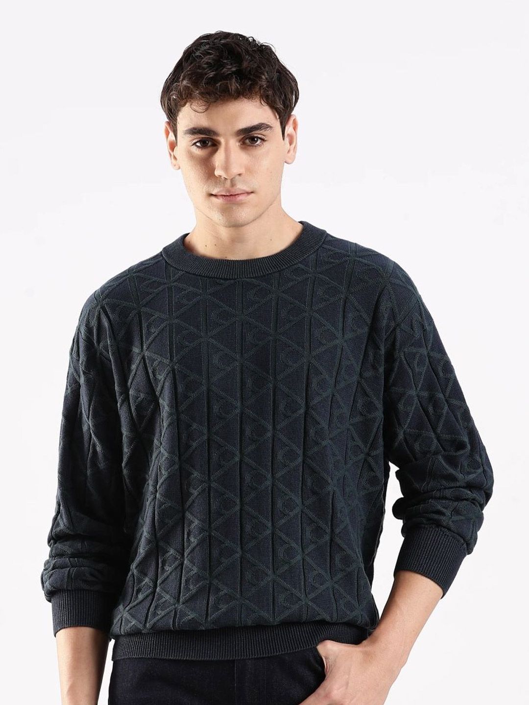 Calvin Klein Jeans Round Neck Long Sleeves Relaxed Fit Pure Cotton Pullover-picture-41