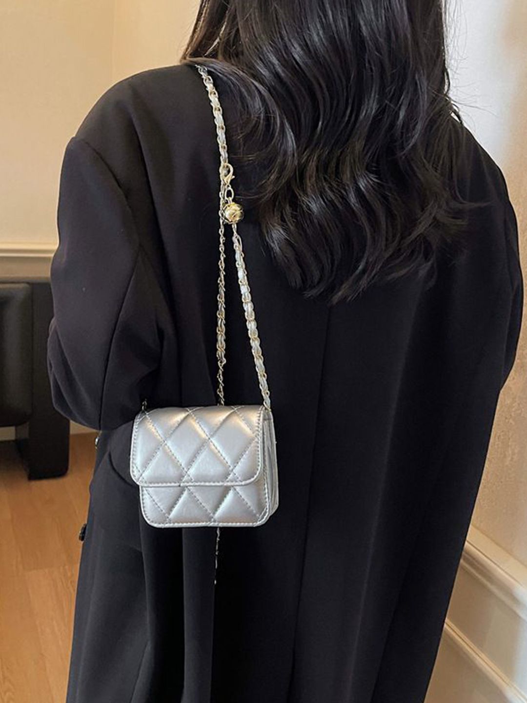StyleCast x Revolte Textured Crossbody Sling Bag-picture-18