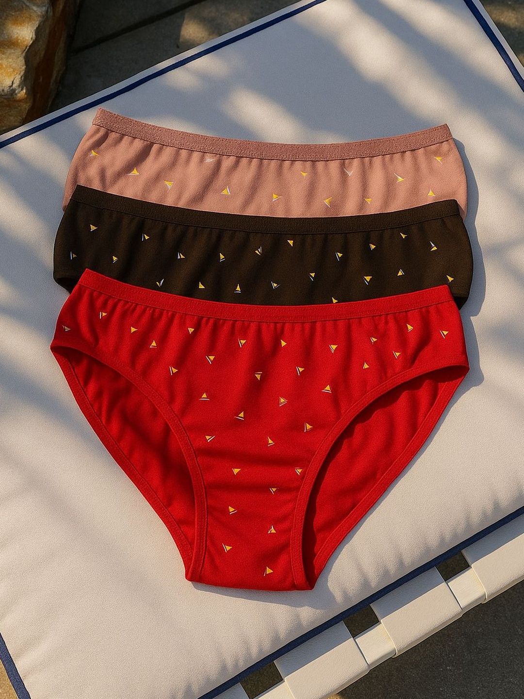 FiveFlag Pack Of 3 Printed Full coverage Pure Cotton Mid-Rise Hipster Briefs-picture-2