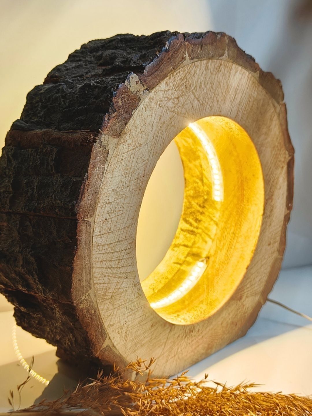 Akira Furnishings Brown Textured Wooden Spherical Table Lamp-image-5