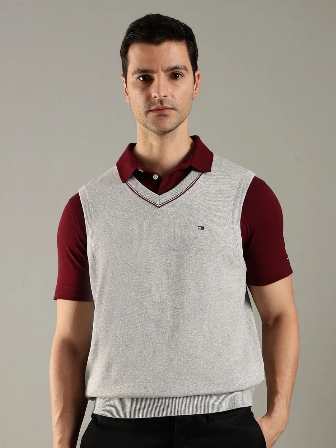 Tommy Hilfiger V-Neck Pure Cotton Sleeveless Sweater Vest-picture-21