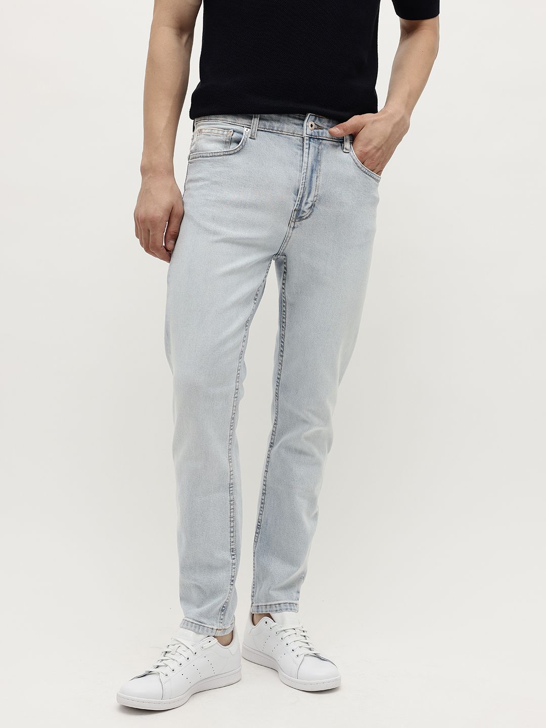 MANGO MAN Slim Tapered Fit Mid-Rise Stretchable Jeans