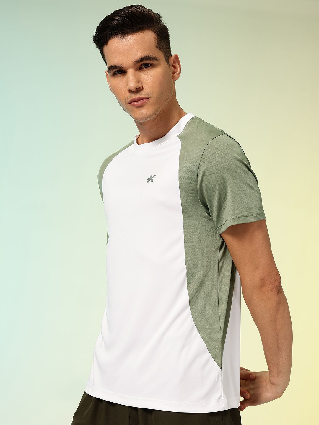 HRX by Hrithik Roshan Rapid-Dry Colourblocked Training T-shirt-picture-32