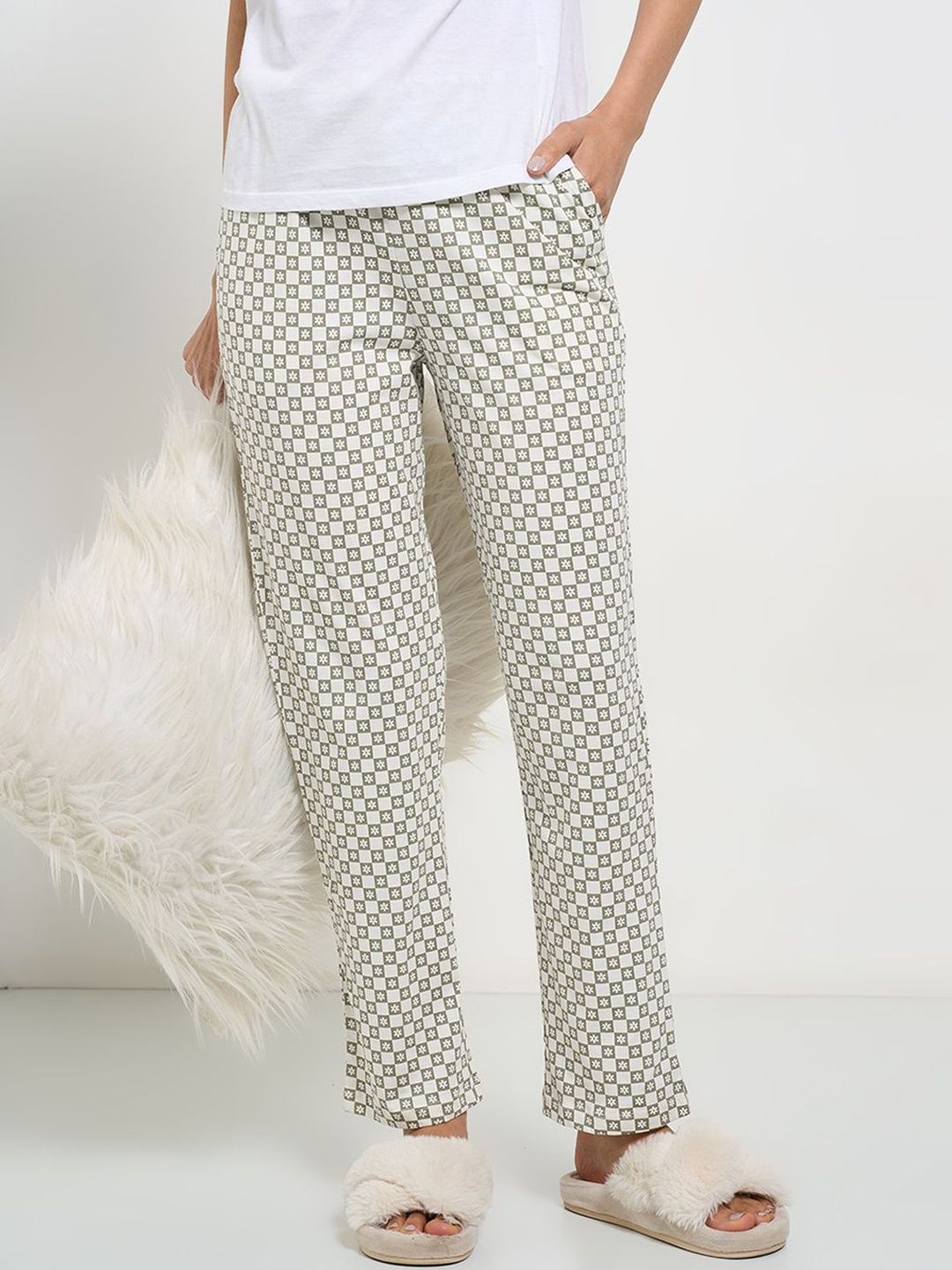 Dreamz by Pantaloons Women Printed Inner Elastic Mid-Rise Lounge Pants-picture-22