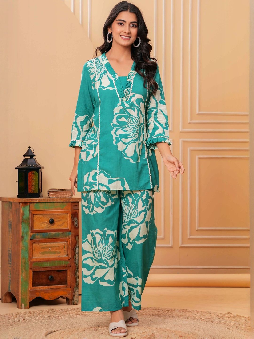 MEERA FAB Women Floral Printed Knee Length Regular Pure Cotton Straight Kurta withPalazzos-picture-21