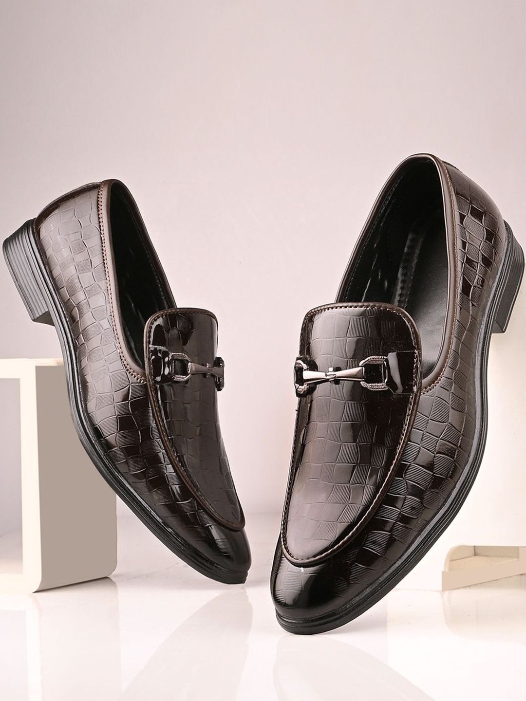 HERE&NOW Men Brown Textured Formal Loafers-picture-29