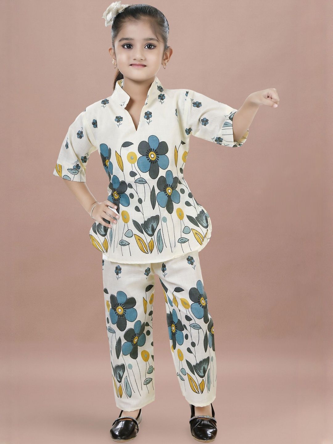 KAARIGARI Girls Blue Printed Pure Cotton Kurta With Trouser Co-Ords-picture-24