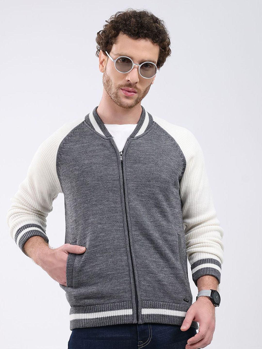 Monte Carlo Men Colourblocked Round Neck Woollen Pullover