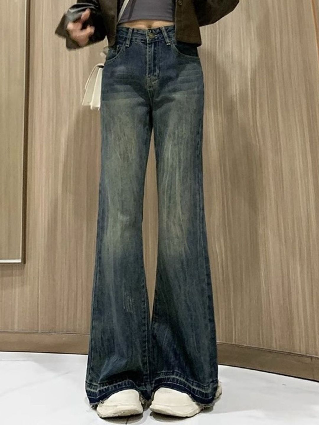 StyleCast Women Regular Fit Mid-Rise Light Fade Non Stretchable Jeans-picture-21