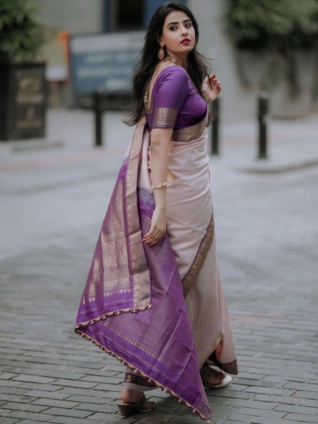 AVANTIKA FASHION Woven Design Zari Kanjeevaram Saree-picture-46
