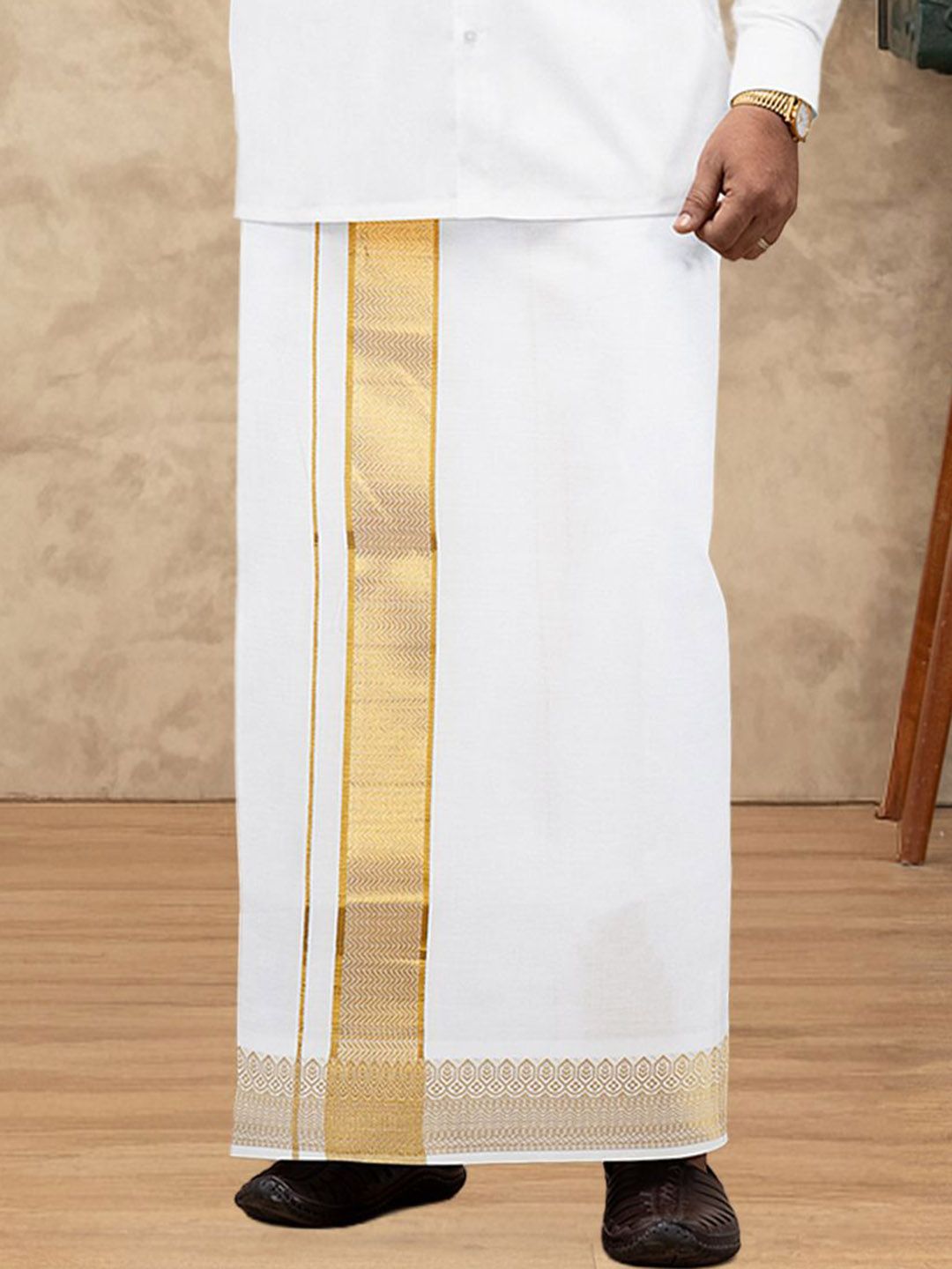 Ramraj Men Pure Cotton Single Layer Zari Detailed Dhoti-picture-25