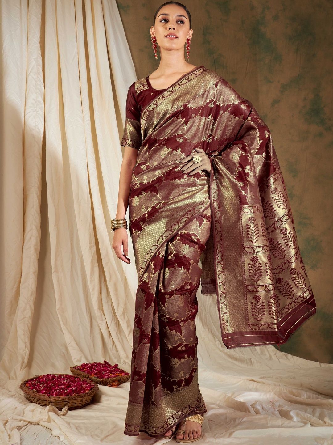 Desi Fusion Ethnic Motifs Woven Design Zari Saree-picture-38