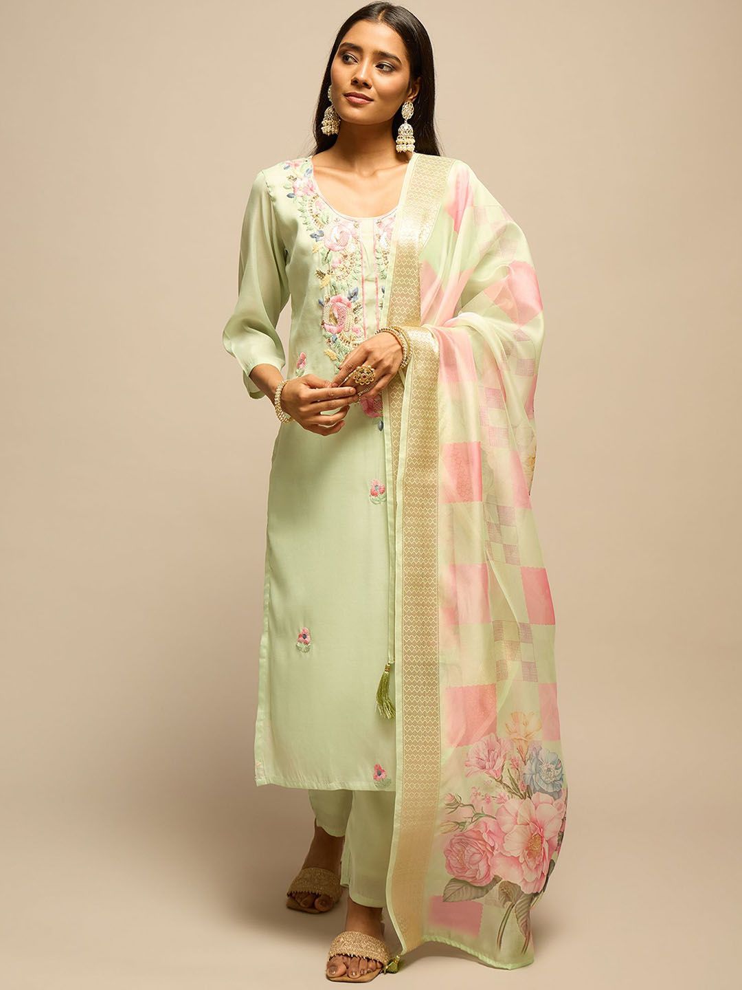 House of Pataudi Women Floral Embroidered Thread Work Kurta With Trouser & Dupatta-picture-17