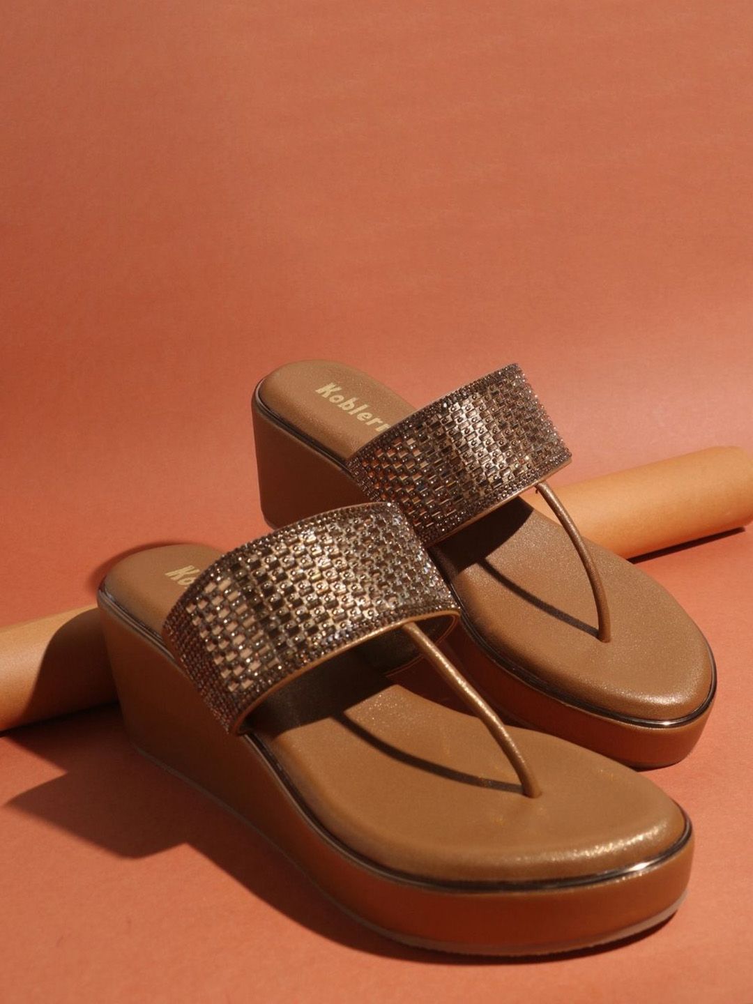 Koblerr Women Embellished Ethnic Wedge Sandals-picture-12