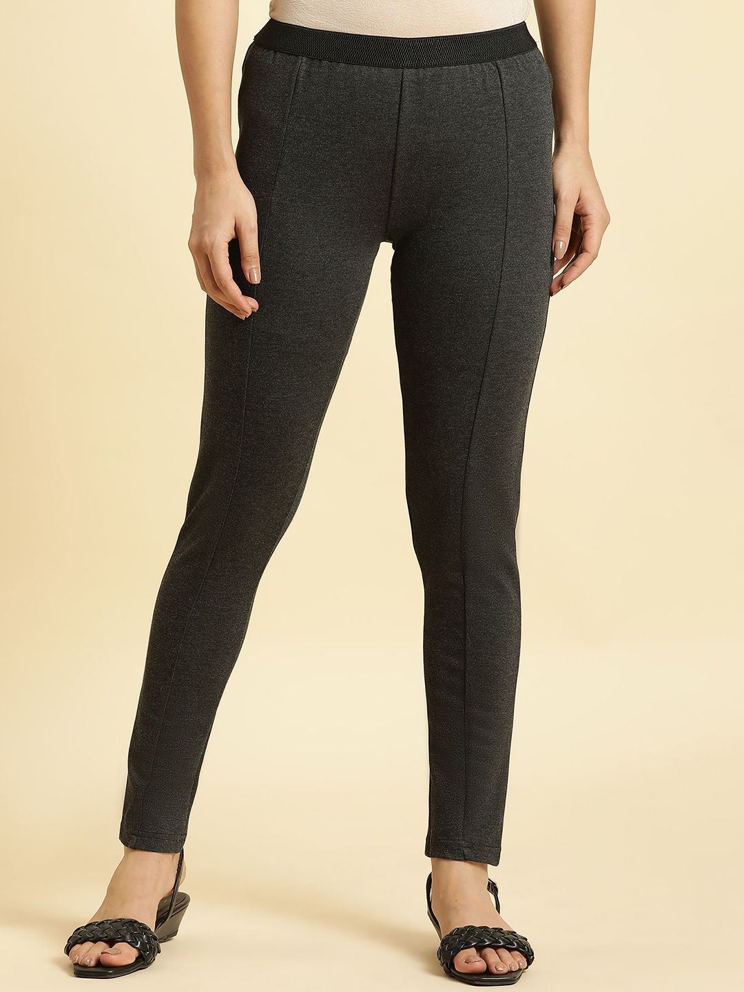 W Women Solid Slim Fit Ankle Length Leggings-picture-33