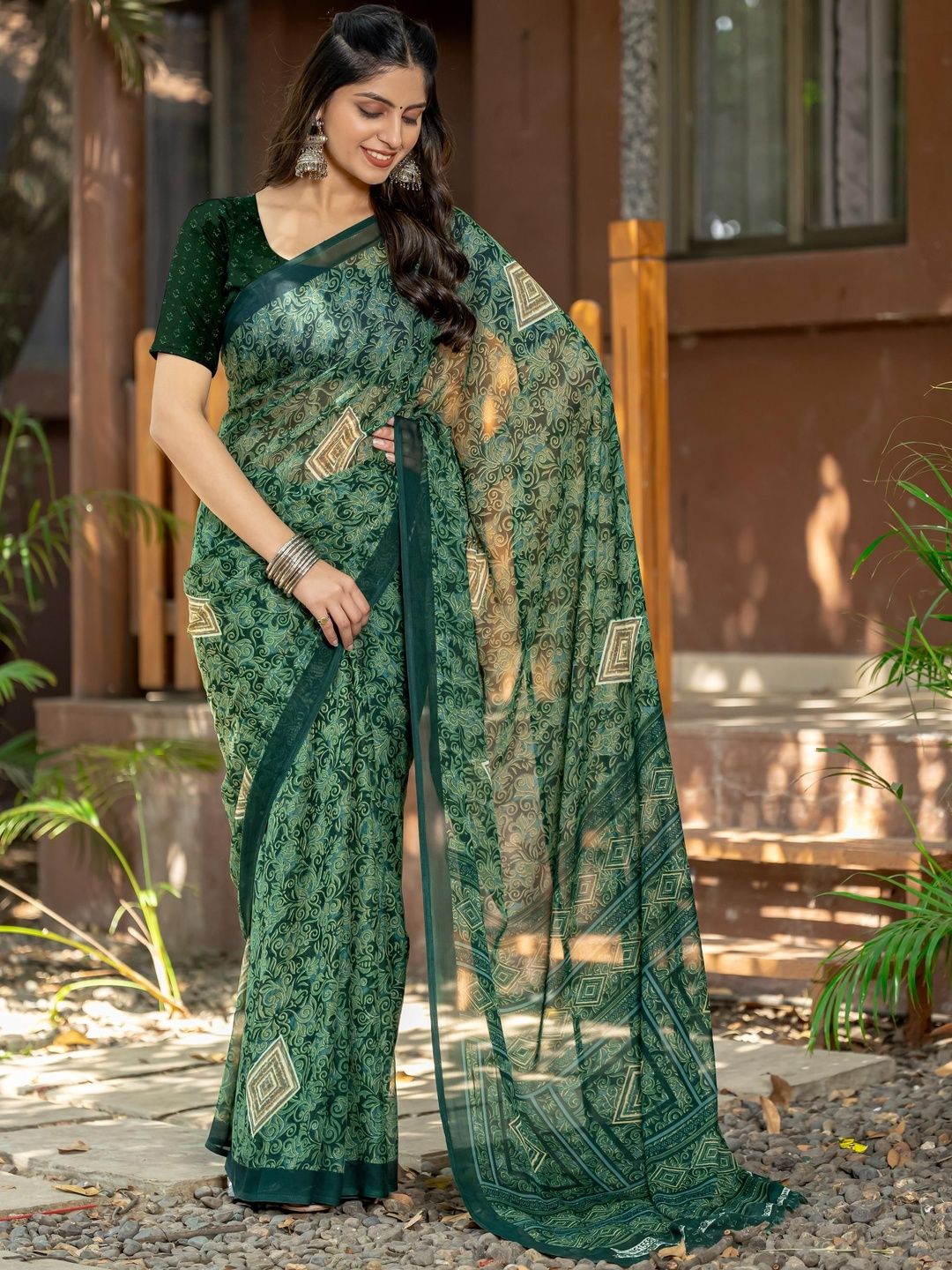 Leelavati Ethnic Motifs Printed Pure Chiffon Saree With Unstitched Blouse Piece-picture-18