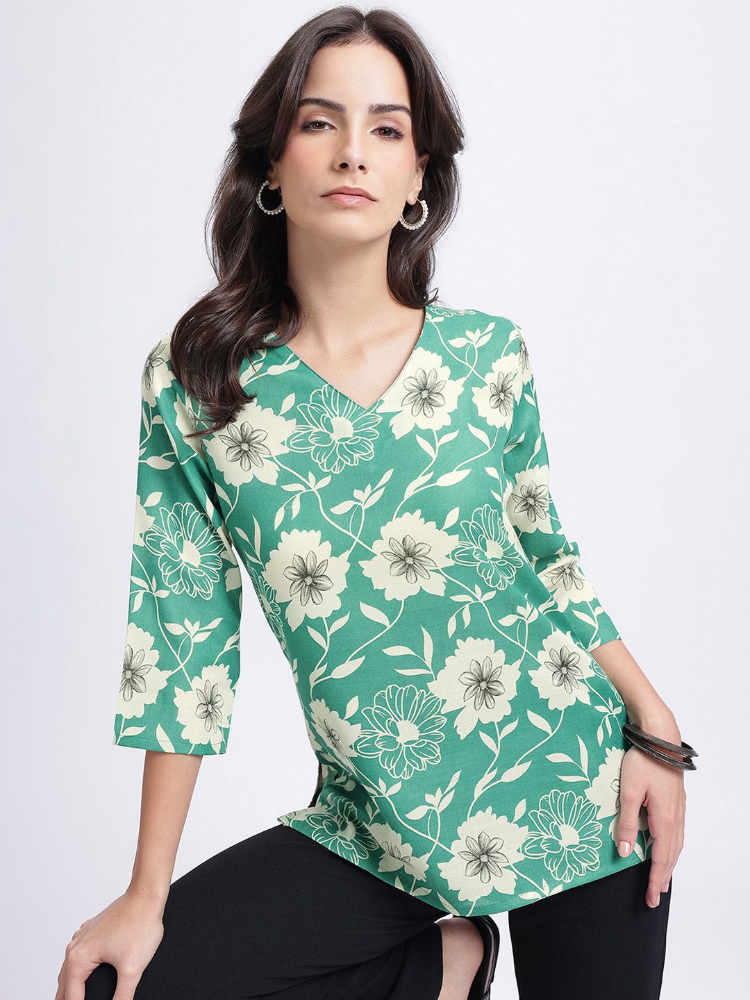Anouk Rustic Floral Printed V-Neck Straight Kurti-picture-33